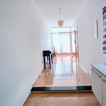 Apartmán 3-br Penthouse Near Amenities