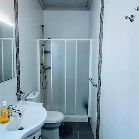 3-br Penthouse Near Amenities Apartment San Gwann