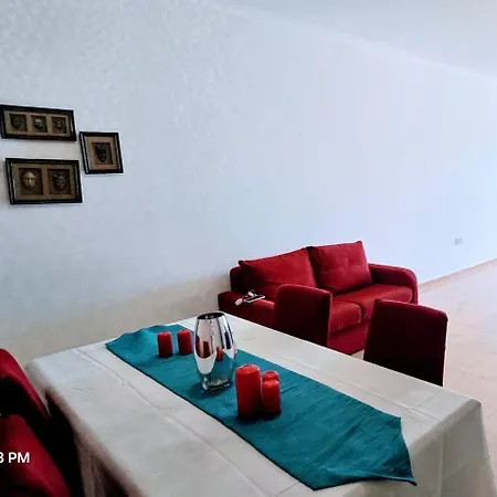 3-br Penthouse Near Amenities *